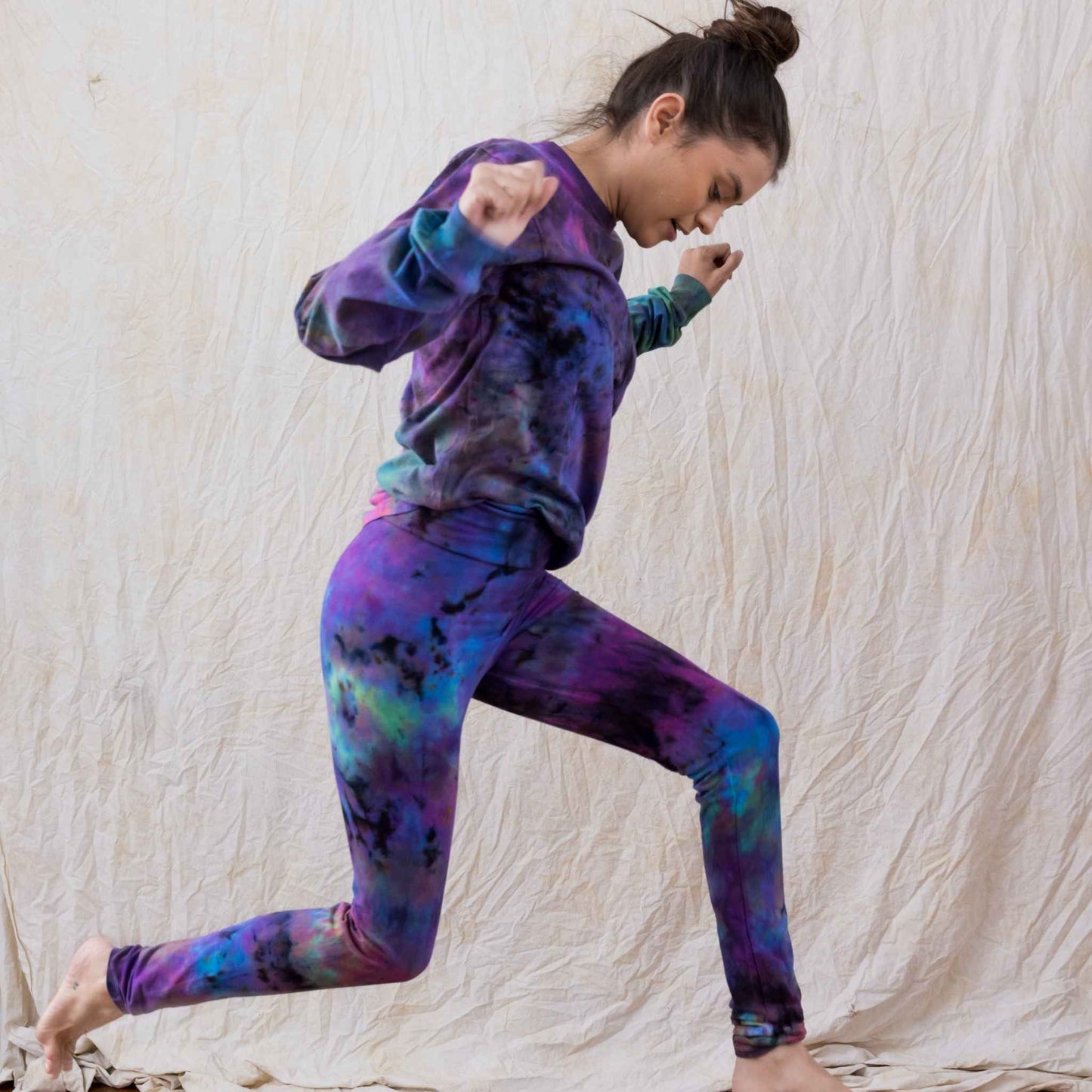 Psychedelic rainbow cotton organic yoga leggings soft breathable natural fabric